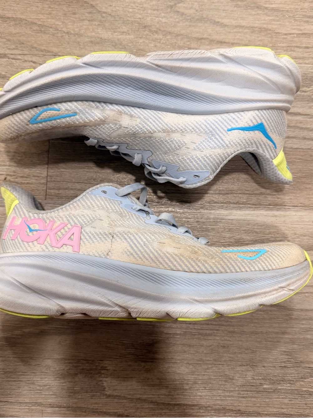 Hoka Women's Clifton 9 Sneakers with Pink Logo & Blue Accents
